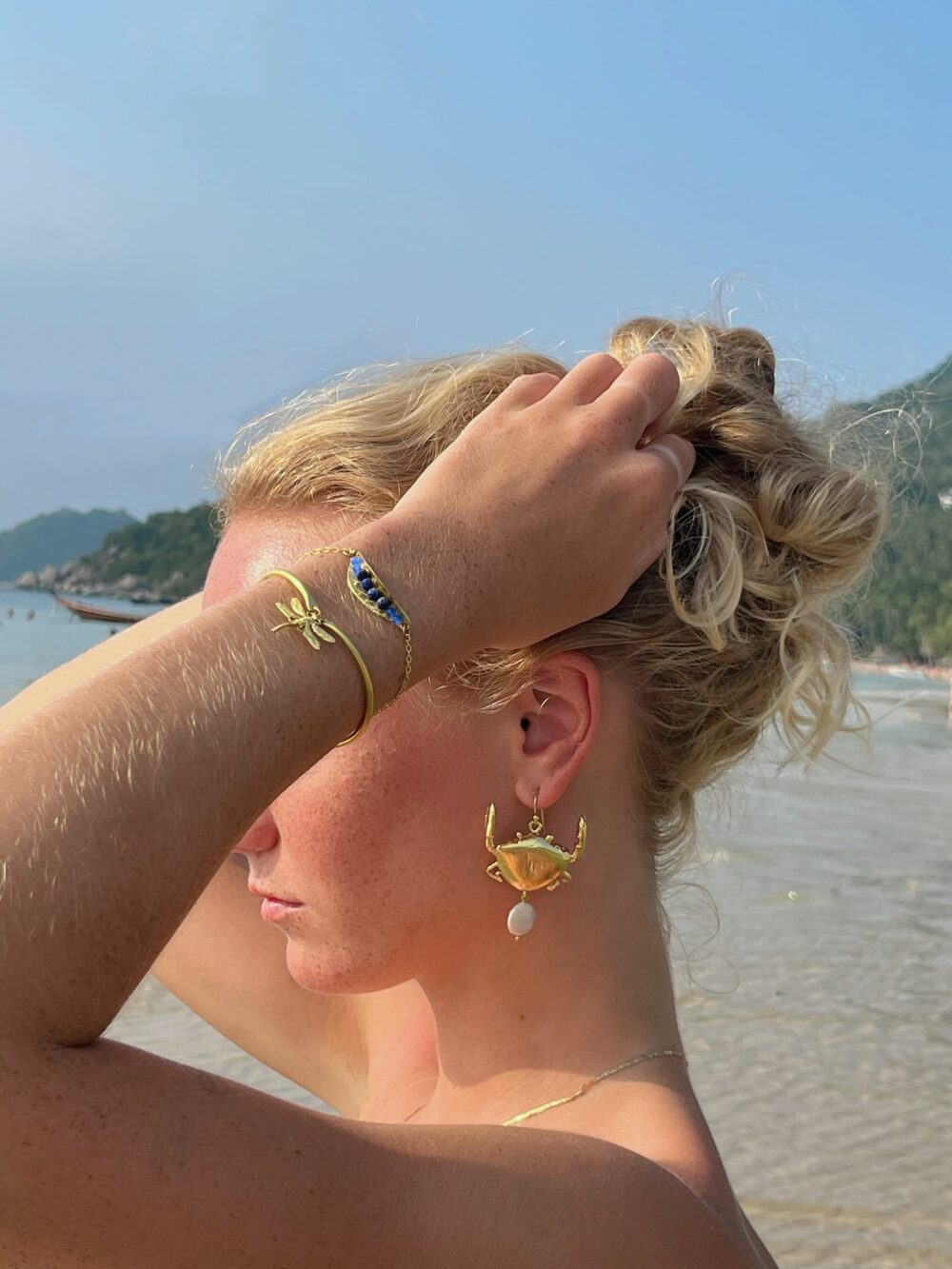 GOLDEN CRAB EARRINGS